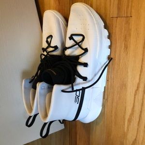 Under armor Stephen Curry basketball shoes
